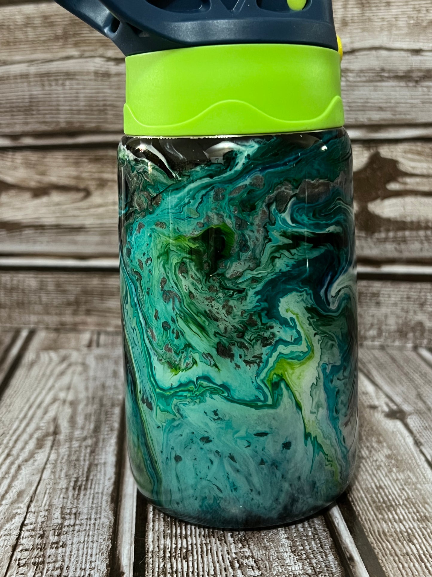 Kid’s green tumbler